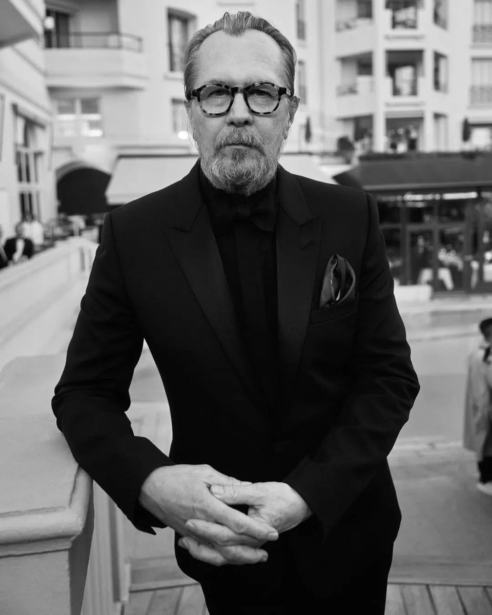 A dapper man in Cannes last week 😍📸
#GaryOldman #Parthenope #Cannes2024
