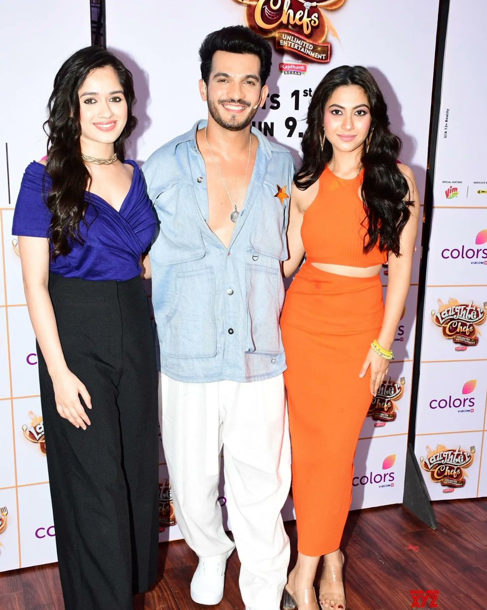 #ArjunBijlani and #jannatzubair  #reemshaikh  at #laughterchefs of launch 😍🔥 @Thearjunbijlani