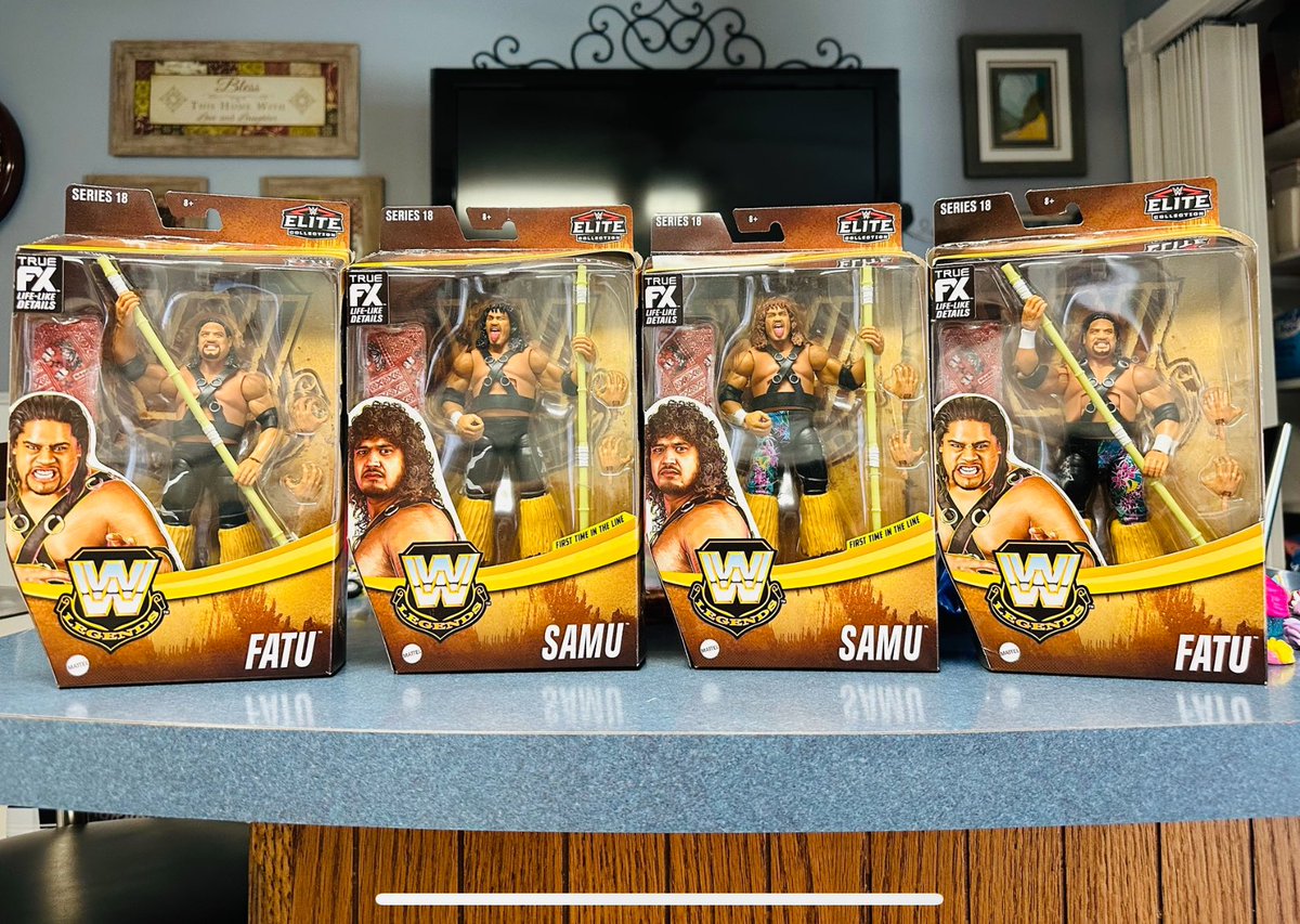 Legends series 15 regular & chase Samu & Fatu. Looking to get $60 shipped. All boxes are in good condition. Additional pictures upon request. @pickett_shaun appreciate a RT.