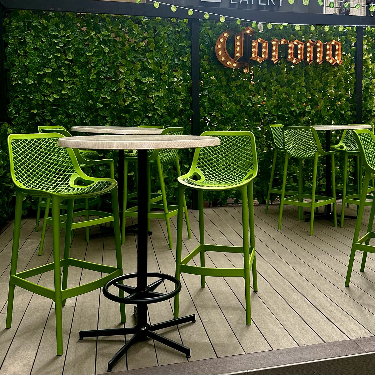 🌴#PatioSeason has arrived at The Office Restaurant & Bar🌴

After welcoming the brand-new restaurant to the CORE last month, The Office is excited to unveil their new (and pet-friendly) patio!☀️

Learn more at bit.ly/3X0BcvN

#findyourselfdowntown