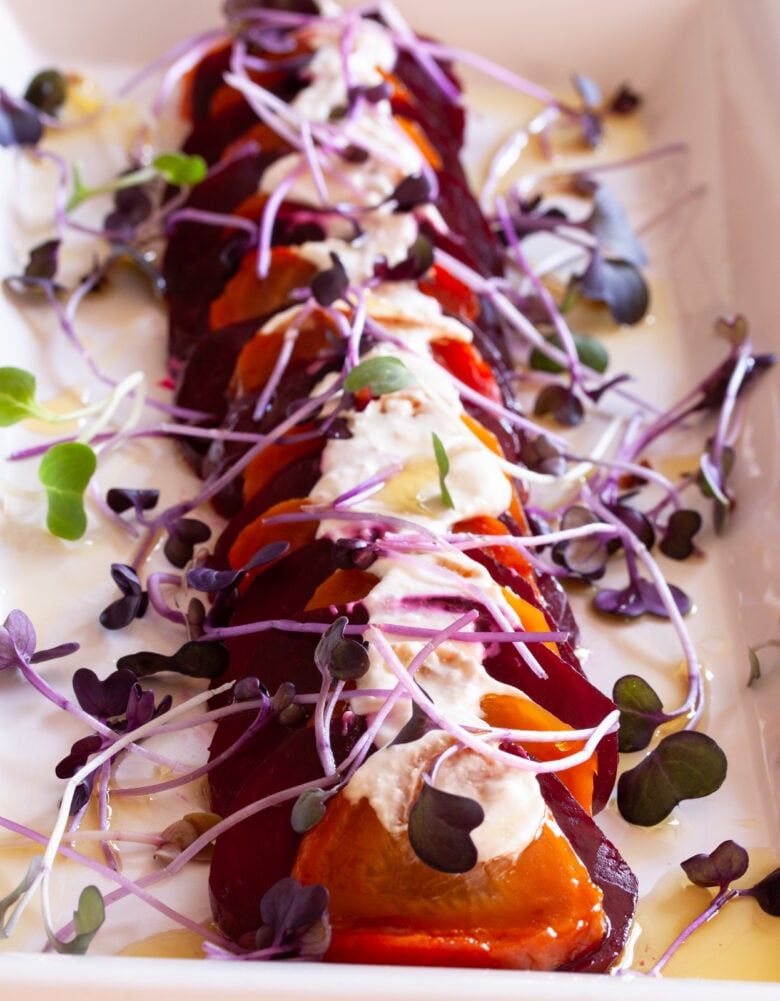 Roasted Beets with Horseradish Cream Sauce - Deliciously simple roasted beets with spicy horseradish cream sauce. A refreshing twist on a classic salad!
giangiskitchen.com/roasted-beets-…

#cooking #foodphotography #food #recipe #recipedeveloper  #easyrecipes #summersalad