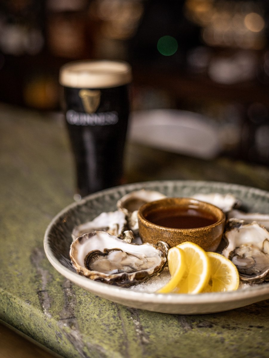 Oysters and a pint of @guinness at the Fisherman’s Pub. Open daily from 12.30pm. Book online now 🔗

 #relaischateaux #connemara #ireland #SoVirtuoso #VirtuosoTravel