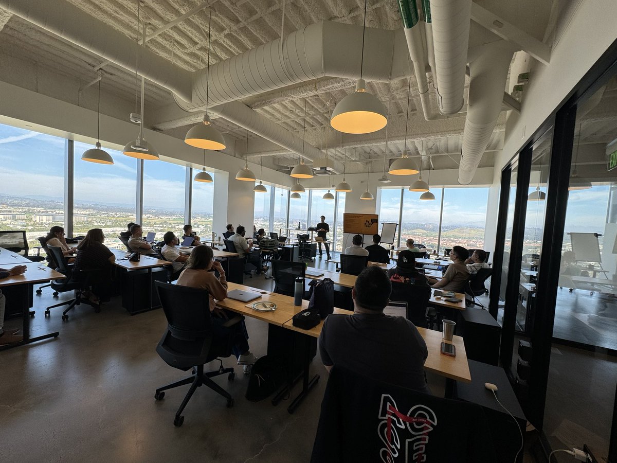 UscBruin's tweet photo. The #startup #tech #community continues to grow!  Great questions about #cofounders and presentations from @CuroWork and #nickcollica

Special thanks to Vivian and  @LB_Accelerator for spending some time! @ArdiusTech @GustoHQ @xross_world @orderguruapp #classchat @serviceMob_Inc https://t.co/zAiv3CDY36