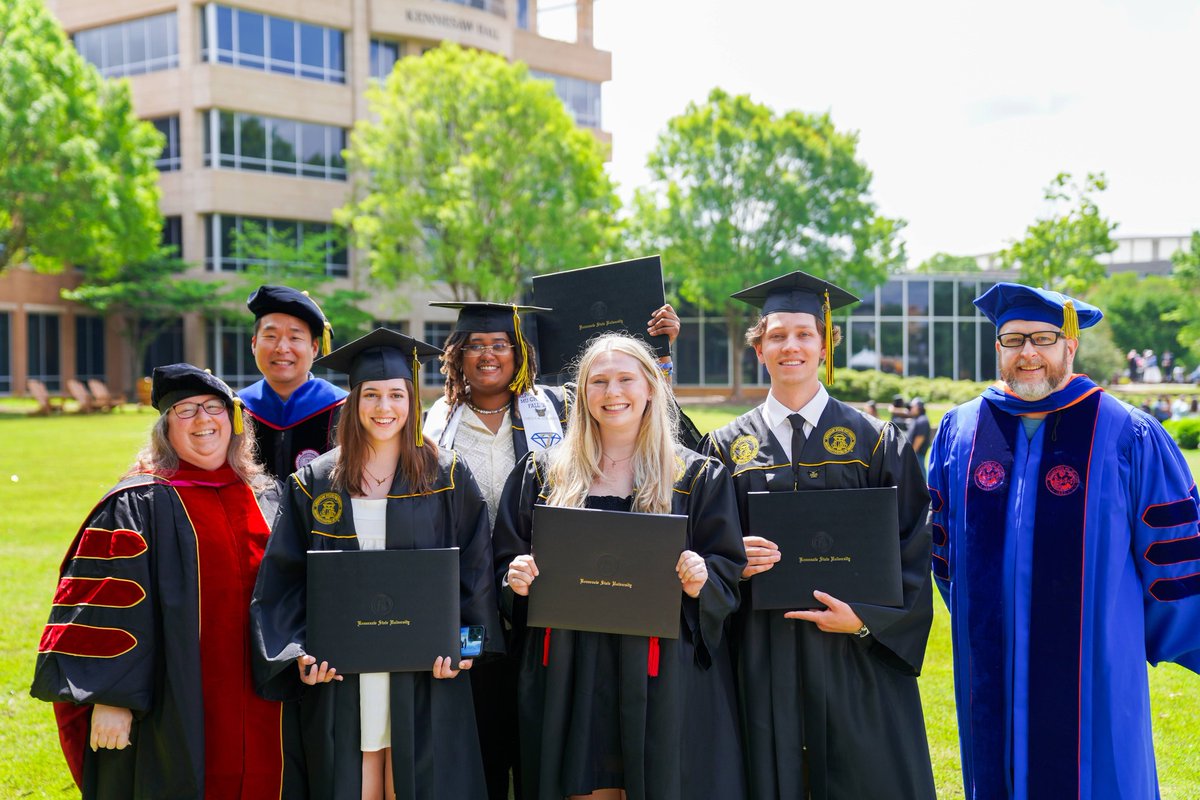 🎓🎉Congratulations to the Class of 2024! 🎓
The entire SITI family couldn’t be prouder of each and every one of you. Here’s to new adventures, continued success, and the endless possibilities that await you!
#kennesawstateuniversity #bagwellcollege