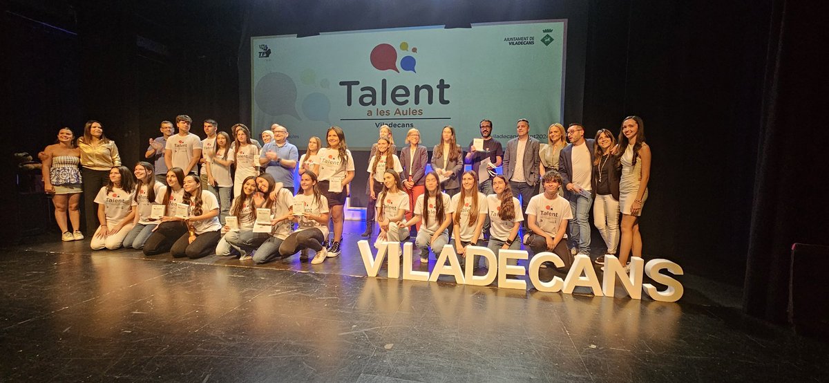Al•lucinant el nivel d'aquest curs al Talent a les Aules de #Viladecans. Moltes felicitats a <a href="/INSdeSales/">Institut de Sales</a>, <a href="/SAFAViladecans/">SAFAViladecans</a>  i al <a href="/Creixengoar/">Creixen Goar Viladecans</a> pel 1r, 2n i 3r ! 🥳