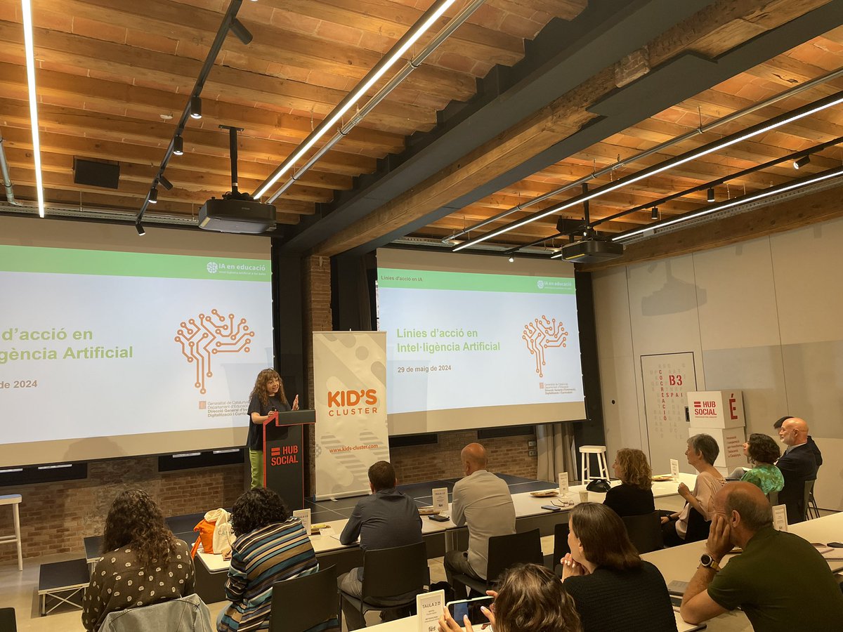 🚀Avui hem viscut una jornada increïble a la Hackató FES! Gràcies a tots per la vostra participació en la co-creació, la creativitat i el joc. També a Roser Cussó <a href="/educaciocat/">Educació</a> per acompanyar-nos.
Junts estem construint el futur de l'educació a Catalunya! #SumarMultiplica