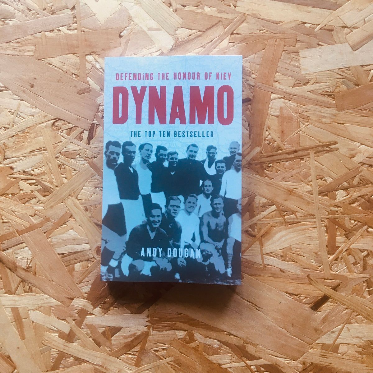 StanchionBooks's tweet image. πππππππ | DYNAMO by @andydougan
The truth behind the one of the world's most extraordinary football games - the so-called βDeath Matchβ between Ukrainian and German football teams in Kiev in 1942.
π stanchionbooks.com/products/dynamβ¦