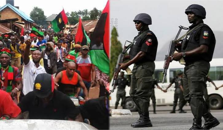 Biafra Heroes Day: Police Mobilise Against IPOB Sit-At-Home Order In Anambra, Imo; Deploy Operatives To Schools, Others | Sahara Reporters bit.ly/3VjGZeH