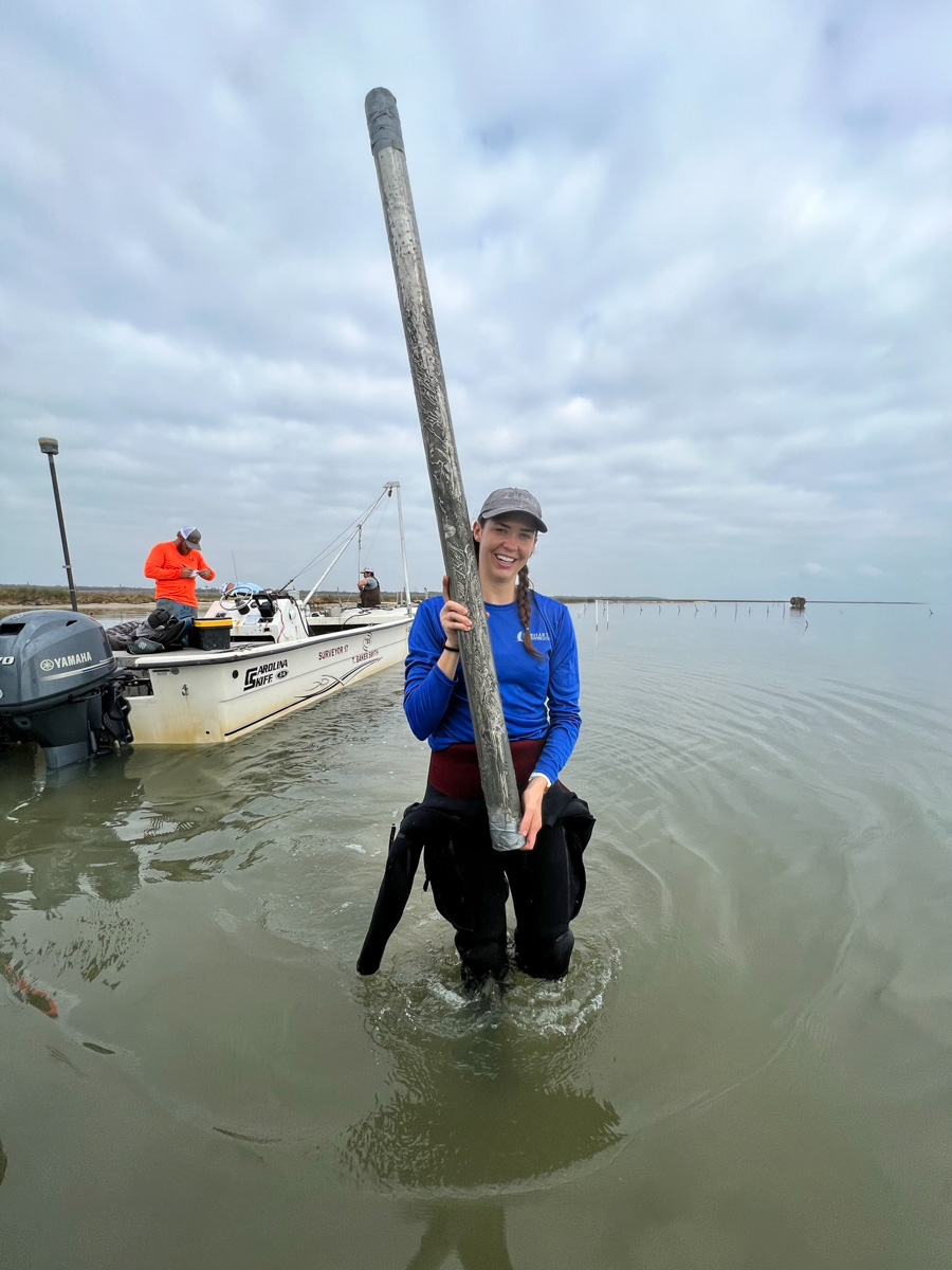Join us in congratulating HRI PhD student Kelley Savage on being appointed as a <a href="/NOAADigCoast/">NOAA Digital Coast</a> Margaret A. Davidson Graduate Fellow for 2024-2026!
Kelley will be conducting her work in the Mission-Aransas Reserve looking at the potential of oyster reefs for carbon sequestration.🦪