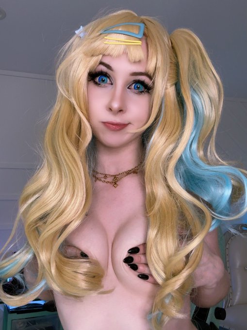 Say hi for a cosplay nudie~ (serious) https://t.co/aB4EsuibQR