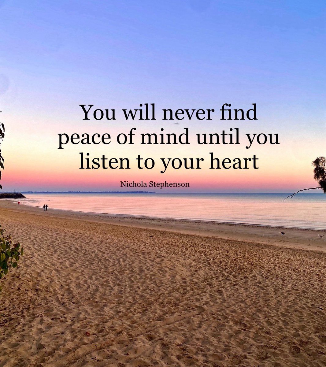 You will never find peace of mind until you listen to your heart 💓 

#positive #mentalhealth #mindset #joytrain #successtrain #thinkbigsundaywithmarsha #thrivetogether #peace