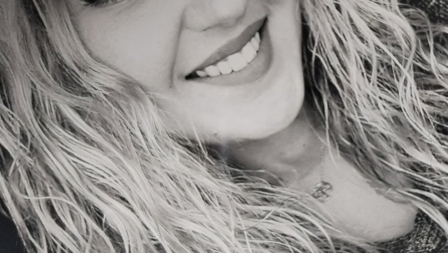 faitdivers_news's tweet image. 🚨 Fait divers:  Marche blanche à Tarbes en hommage à Émeline François, victime de violences conjugales. Une prise de conscience essentielle.

📰 Source : LaDepeche.fr - Plus d&apos;infos⤵

#hommage #emprise #violencesconjugales #libererlaparole