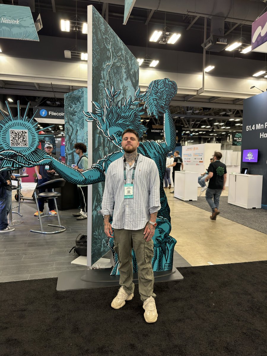 Success depends on your network!

Was great to catch up and connect with the $XDC fam at #Consensus2024.