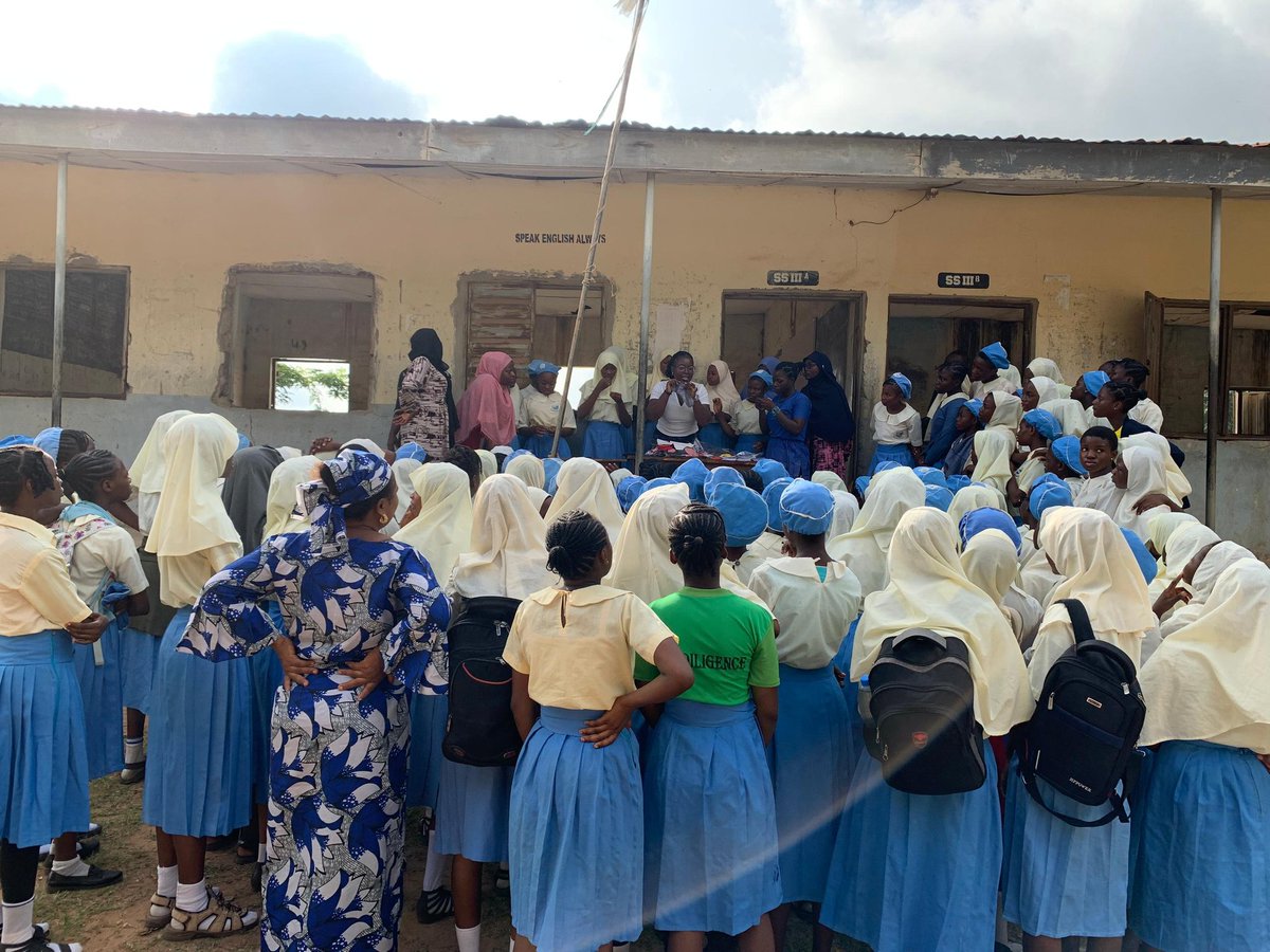 To mark the 2024 Menstrual Hygiene Day, we were at Govt. Day Secondary School, Ilorin, to educate female students on menstrual hygiene practices. We distributed reusable sanitary pads to the students and also taught them how to make them. #PeriodFriendlyWorld #MHD24