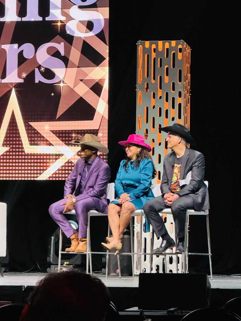 Balazs Halmos tweet media