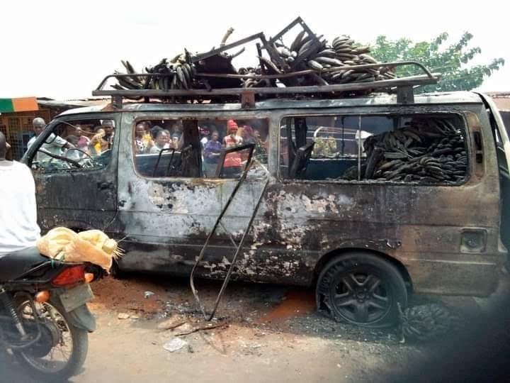 Many Injured, Goods 'Worth Millions Of Naira' Lost As Unknown Gunmen Attack Enugu Market, Burn Vehicles | Sahara Reporters bit.ly/4531n78