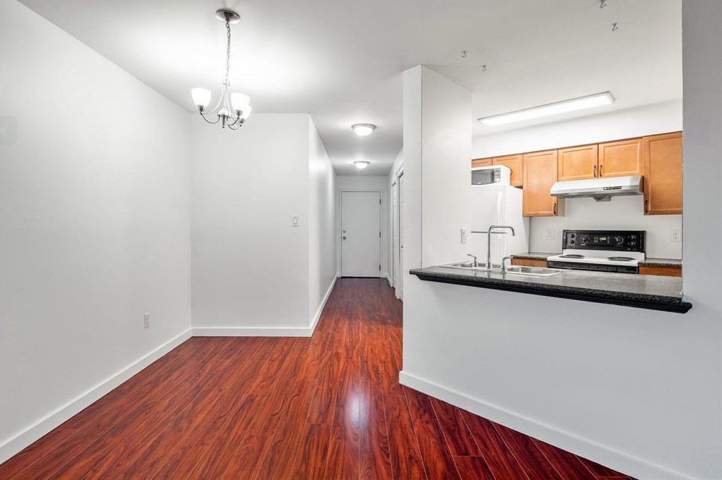 Inviting and Affordable 1-Bedroom Condo in Richmond – Schedule a Viewing Today!

Address: 106 3051 AIREY DRIVE, RICHMOND
List price: $438K

For more information or contact me at,

🔗 s.paragonrels.com/goto/FCanNgSiZ…

#RichmondRealEstate #AffordableHousing #InvestmentOpportunity #REALTOR