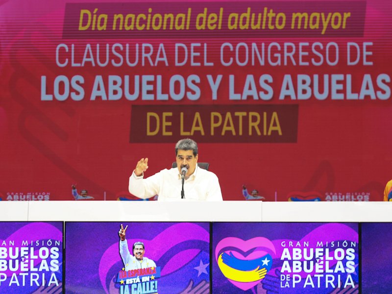#EnVivo 📹 | Presidente <a href="/NicolasMaduro/">Nicolás Maduro</a> ordenó la creación del Ministerio del Poder Popular para los Adultos Mayores, una propuesta que emergió del Congreso Nacional de los Abuelos y Abuelas de la Patria, en el contexto del Plan de la Patria de las Siete Transformaciones (7T)