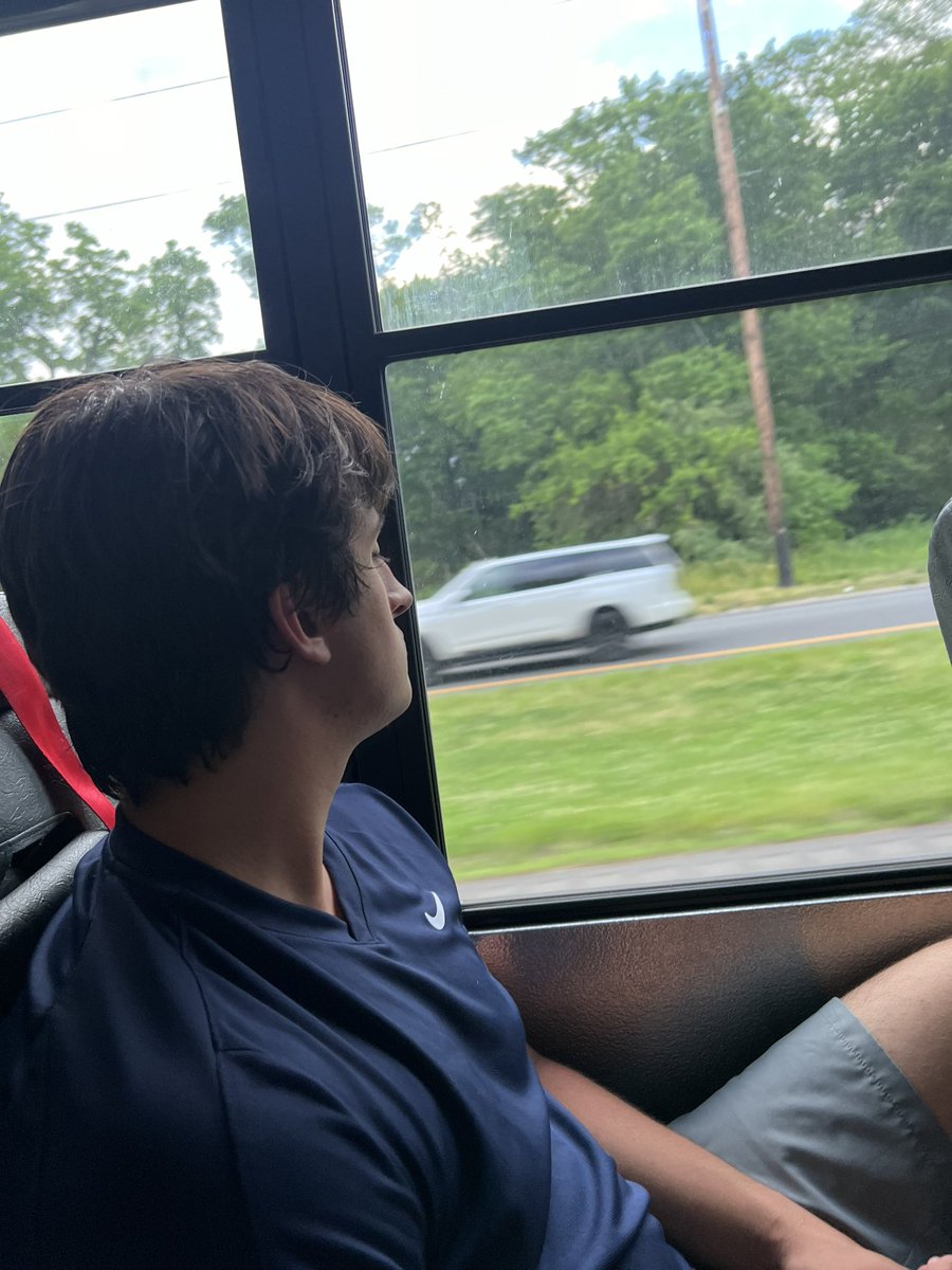 We forgive players when they’re 25 minutes for the bus when they get the clinching win a 3-2 upset over Hightstown! Gerin clinches it at 3S, McCann/Walker &amp; Perlee/Sirotkin win in doubles &amp; the boys are into the CJ III semis! <a href="/MHSSathletics/">MHSS Athletics</a> <a href="/JRCarroll4/">Rich Carroll</a> <a href="/AukjeWinant/">Aukje Winant</a> <a href="/CathiCardano/">Cathi Cardano</a>