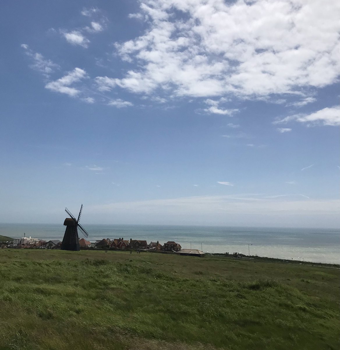 Joe_Binks's tweet photo. Rottingdean, Sussex https://t.co/jAfoGFfwT7