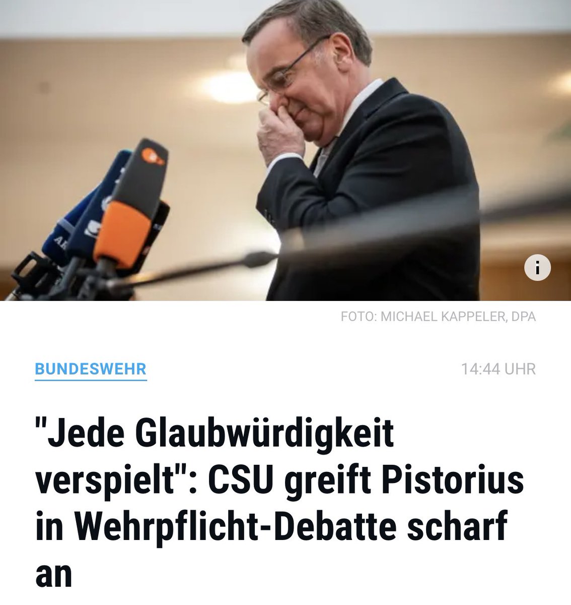 'Die CSU hat jede Glaubwürdigkeit verspielt!'

@andreasscheuer verspricht #Maut, die nie kam, aber den dt. Steuerzahler € 240 Mio. kostete.

@MarkusBlume @MartinHuberCSU @Markus_Soeder