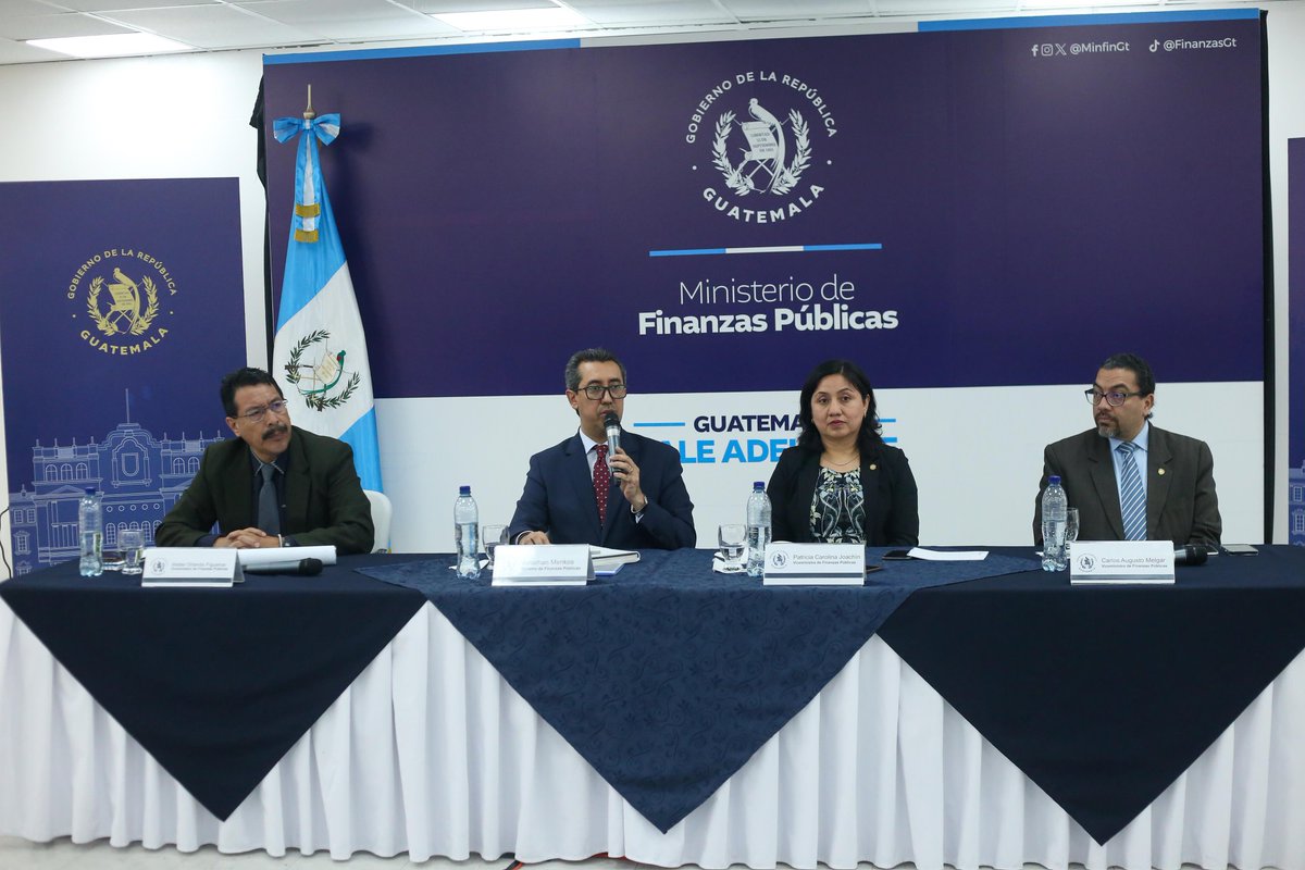 MinfinGT's tweet photo. #MinfinSaleAdelante | Con el fin de llevar la inversión, el empleo, la seguridad, la justicia y el bienestar social en todos los territorios, el Organismo Ejecutivo presentó al @CongresoGuate una iniciativa de ley para reajustar el Presupuesto General de Ingresos y Egresos del Estado para el Ejercicio Fiscal 2024.