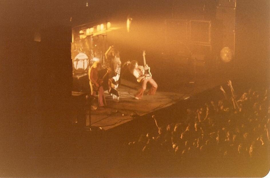 👀 Van Halen opening up for Ted Nugent at the Capital Centre in Landover, MD on 12 Aug 1978. •@henryrollins attended this gig •reportedly Nuge played thru EVH’s rig at soundcheck only to discover that he still sounded like himself and not EVH. 📸 Andy Meyerson