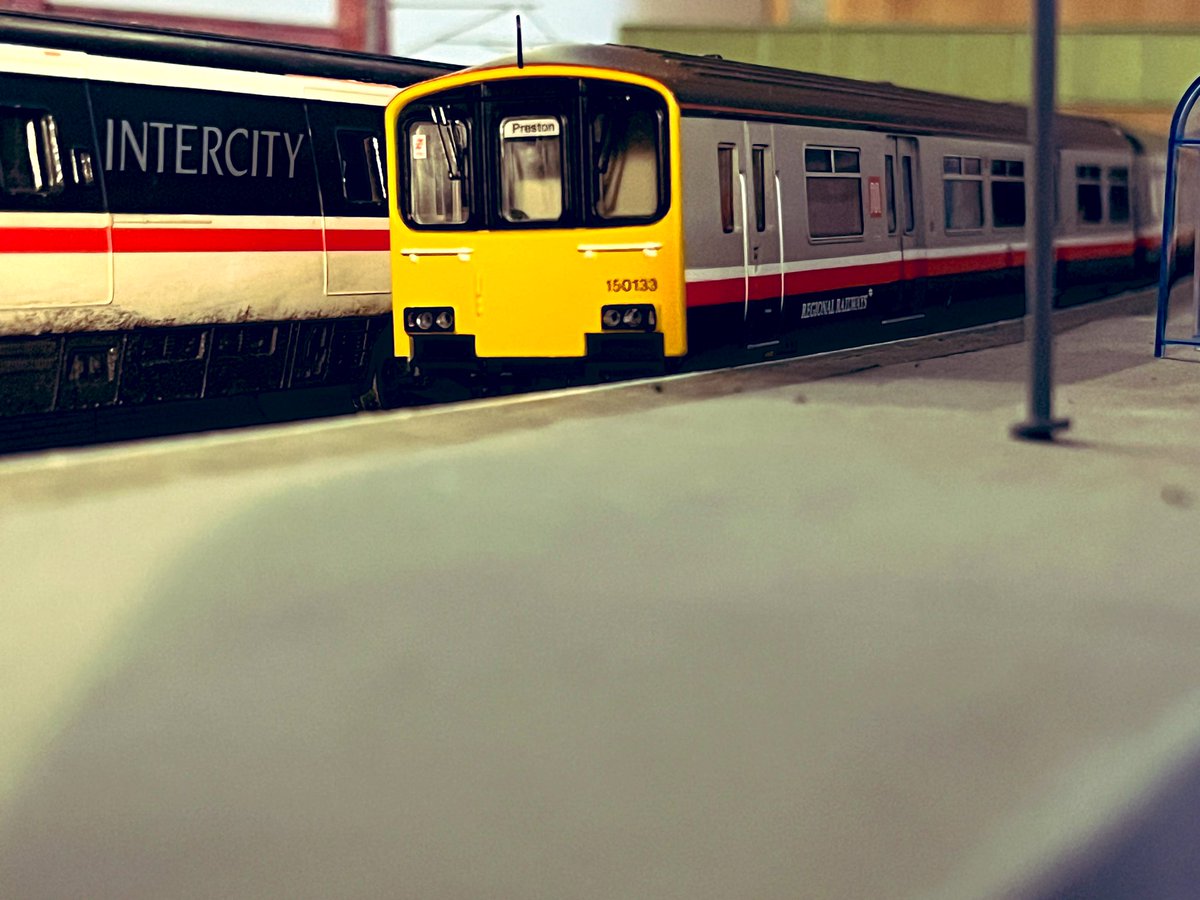 ModellingTom's tweet image. Station extension coming on nicely. Thinking up some ideas for relief scenery above the bridge now ….. #TMRGUK