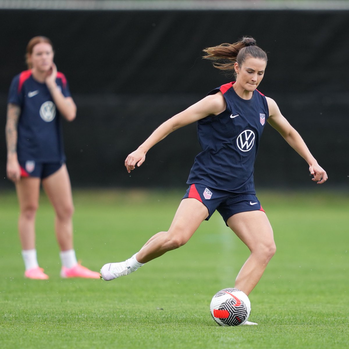 “Give us Foxy” “We need Foxy” “Where’s Foxy??????” Enjoy, @ArsenalWFC fans 🦊