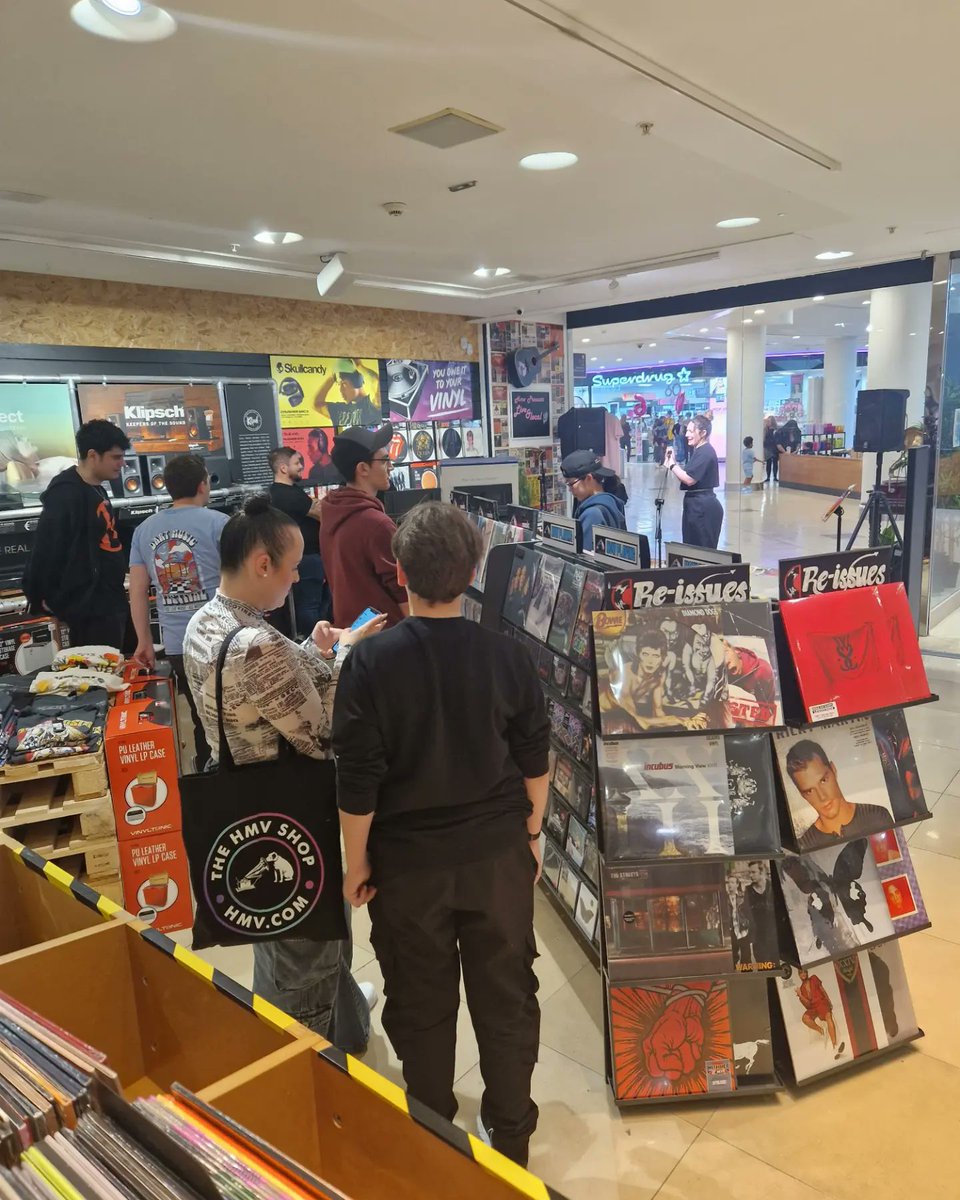 Couple of photos from today's event! Thank you so much to <a href="/ArtsOutburst/">Arts Outburst</a> for organising and setting up this event! Was a great day with lots of talent, go give them a follow, they are doing great things for the community 🫶