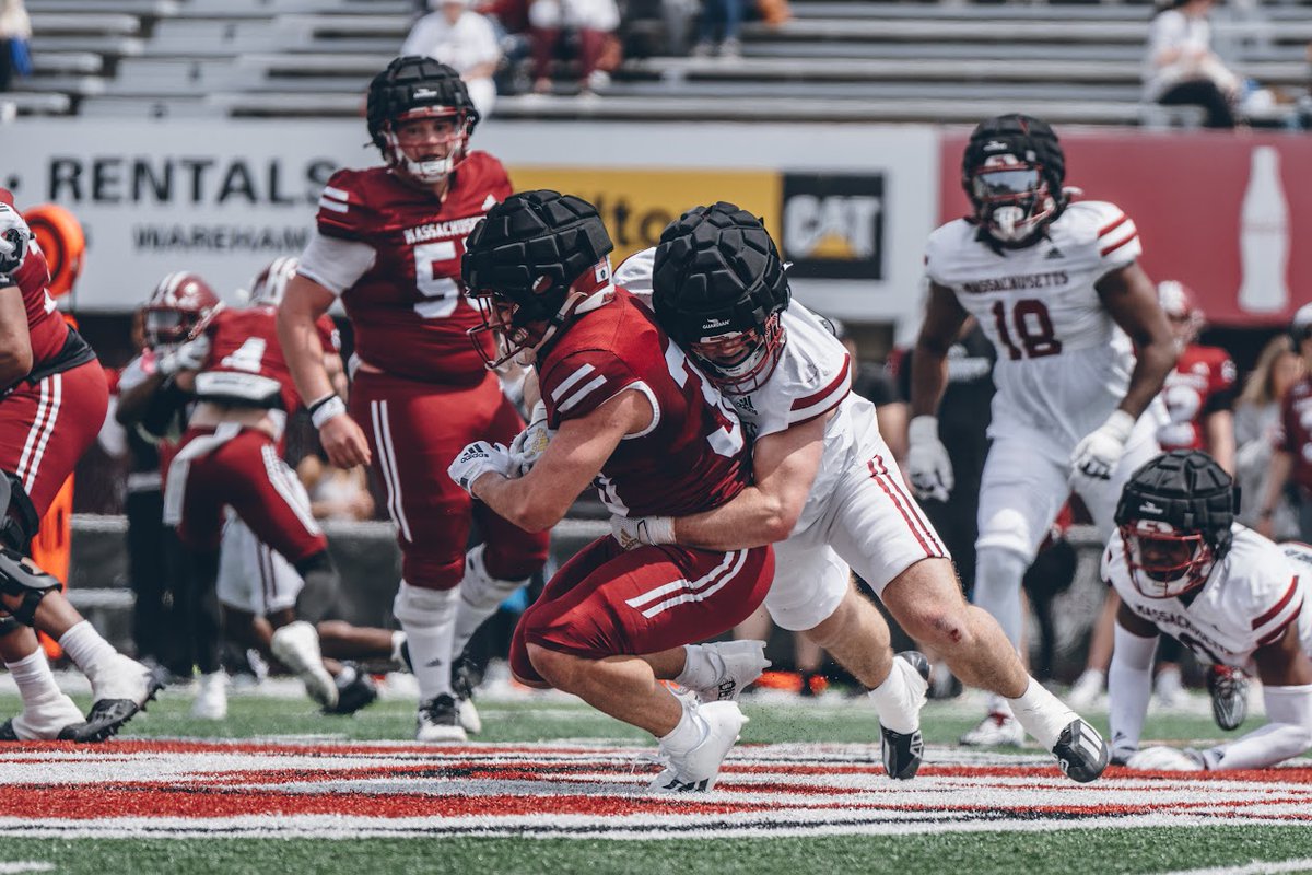 MLMartinAB12's tweet photo. UMass Nation, Get used to seeing this. #94Days #We'reGettingBowlEligible #SpringGame https://t.co/MGBDx92hXb