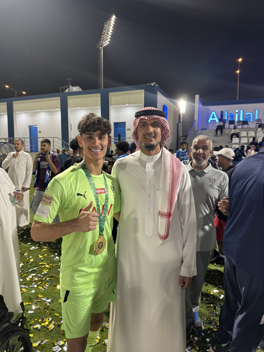 RAIYANEDREES's tweet photo. نشكر الادارة والطاقم الفني والطبي على جهودهم معنا وثقتهم فينا والحمدلله انتهى الموسم بتحقيقنا للبطولة ونسأل الله التوفيق والسداد 🏆💙 https://t.co/j3BvKxdKwI