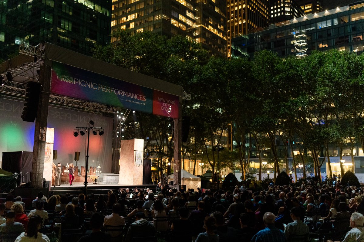 It’s the opening weekend for Picnic Performances presented by @BankofAmerica 🙌! 

Join us on the lawn this Friday at 7pm for a special 2 night performance by the @nycityopera celebrating Giacomo Puccini’s legacy 🎭! Tap to learn more 💚🎶: bryantpark.org/calendar/event…