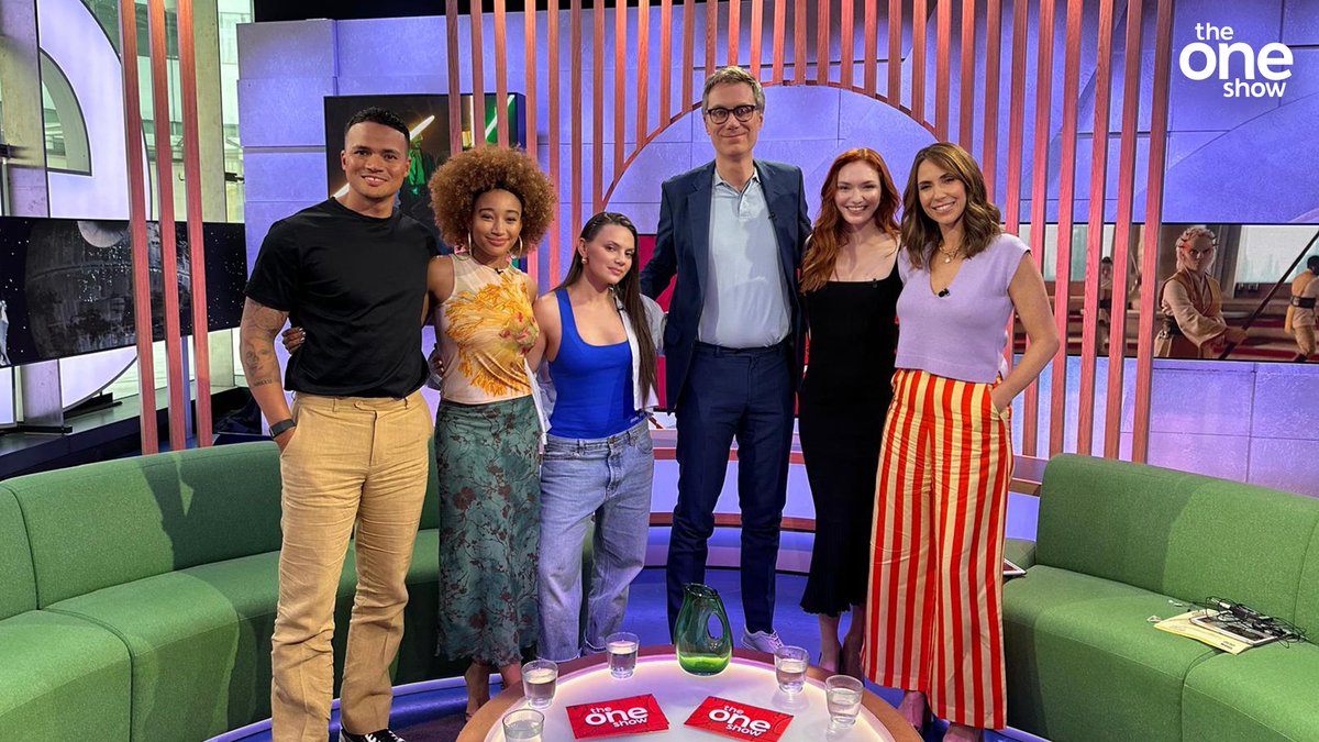 Happy Wednesday and may the force be with you 😌 A huge thanks to tonight’s guests, Amandla Stenberg, @DafneKeen, @StephenMerchant and Eleanor Tomlinson 🙌 Missed #TheOneShow? Watch on @BBCiPlayer 👉 bbc.in/4bXtt61