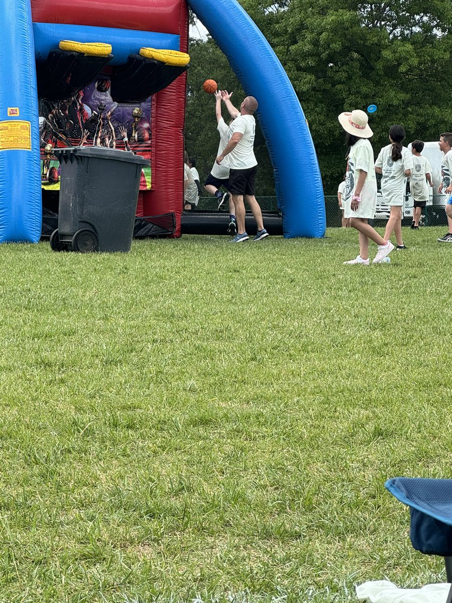 Madison Dean tweet media