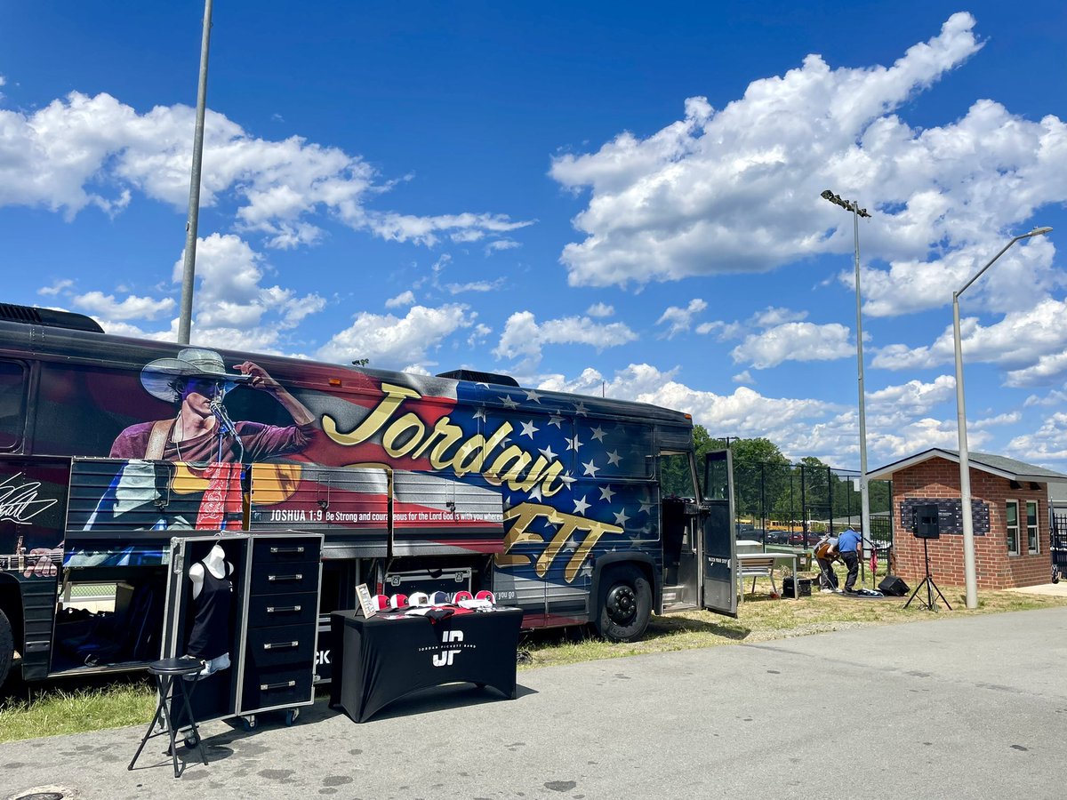 Hawks Nation - it’s SHOWTIME and we have Jordan Pickett performing to kick off our Ens of Year Athletic Celebration tonight at 6pm! See you at the main game field for this epic night of fun, family and festivities! Go Hawks!