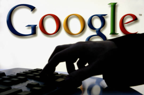 Dabarnetwork's tweet image. Google is staying mum on reports that a large amount of documentation about their search algorithm has been leaked. 
#GoogleSearchAlgorithmLeak #GooglesSilence #AlgorithmSecrets