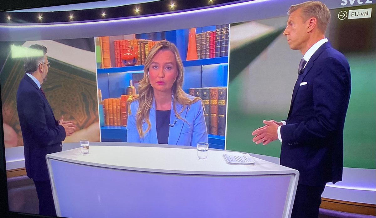 Så om jag förstår <a href="/MuharremDemirok/">Muharrem Demirok</a> rätt så tycker han att hedersvåld är helt i sin ordning. Han tycker sharialagar är i sin ordning. 
Är karln inte klok? Hur i helskotta kan @centerpartiet har valt honom som partiledare? 😳