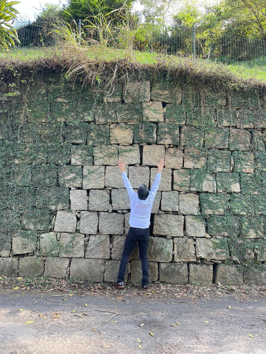 Em alguns dias vocês entenderão essa imagem. Digo apenas que há CRIMES de um certo togado e agentes da Polícia Federal. Loading...