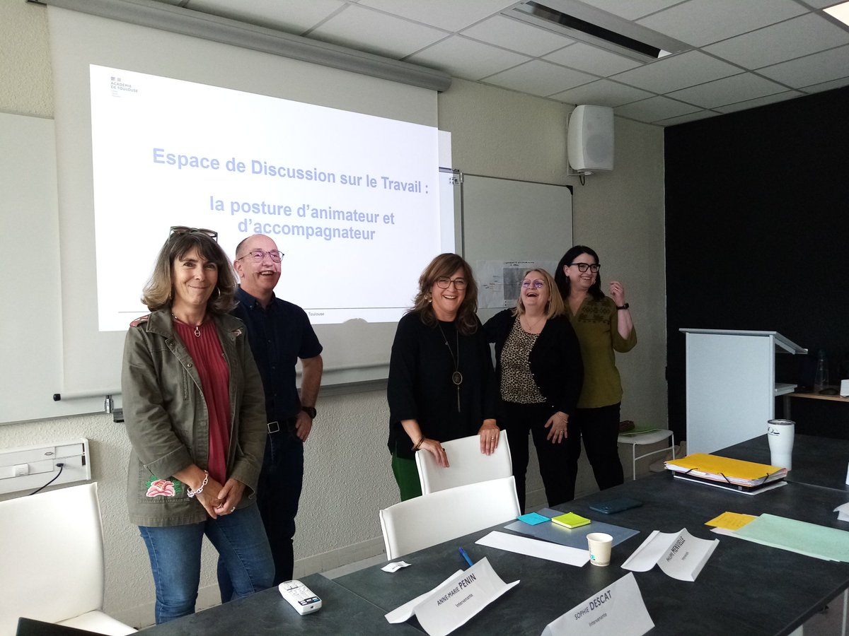 DRHproxi_12's tweet image. J2 formation sur la #QVCT pour les personnels d'encadrement co-animée par des DRH de proximité de l'@actoulouse. Aujourd'hui nous avons parlé des espaces de discussion sur le travail avec des mises en situation riches d'échanges. 
Prochaine action : accompagner en EPLE
@dsden12