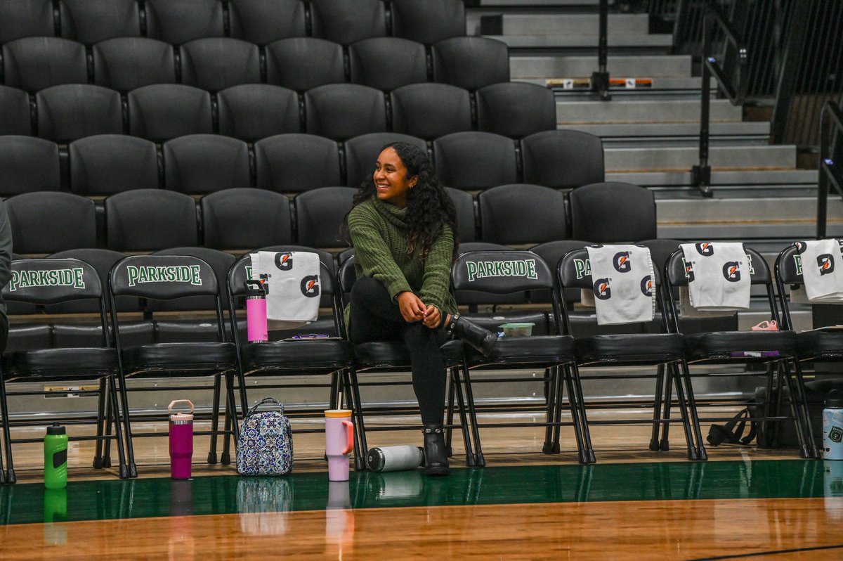 MarquetteVB's tweet photo. Micaela Encarnacion joins the Golden Eagles as assistant director of operations. The former two-sport Ripon College star spent the last two season as a graduate assistant coach at UW Parkside. #WeAreMarquette

MORE INFO ⬇️
https://t.co/bdmiFuxD1V https://t.co/f0JQK6sEoE