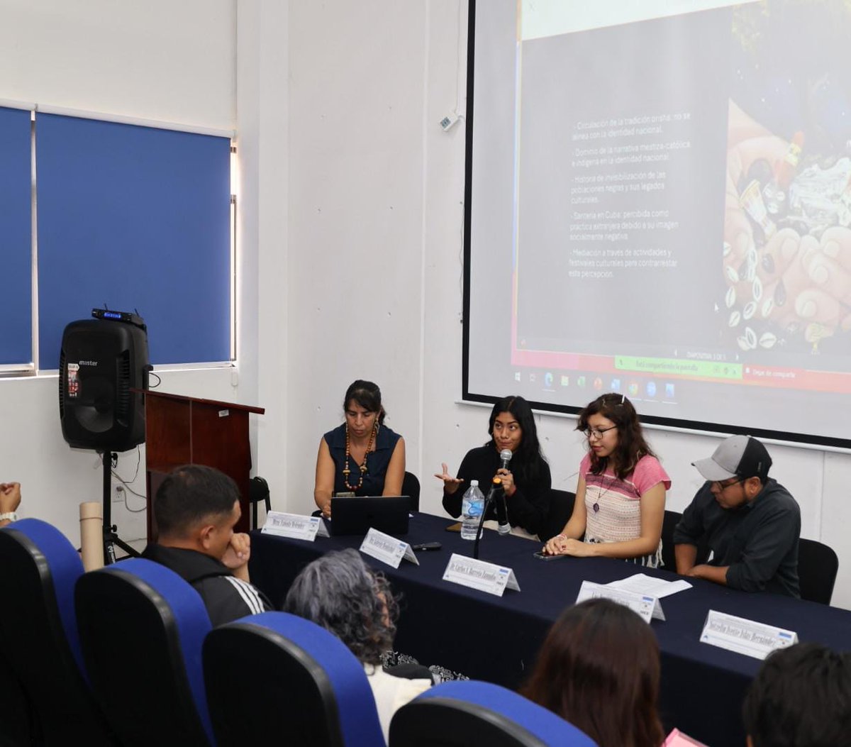 uaemorelos's tweet photo. Para difundir y vincular proyectos estudiantiles desarrollados en #Morelos a favor de la inclusión y no discriminación de la población afromorelense, hoy se realizó en el #Cicser #UAEM el conversatorio 'Memoria y Ciudadanía afromorelense. Balance de proyectos enero-junio 2024'. https://t.co/xq5dR1W6Bp