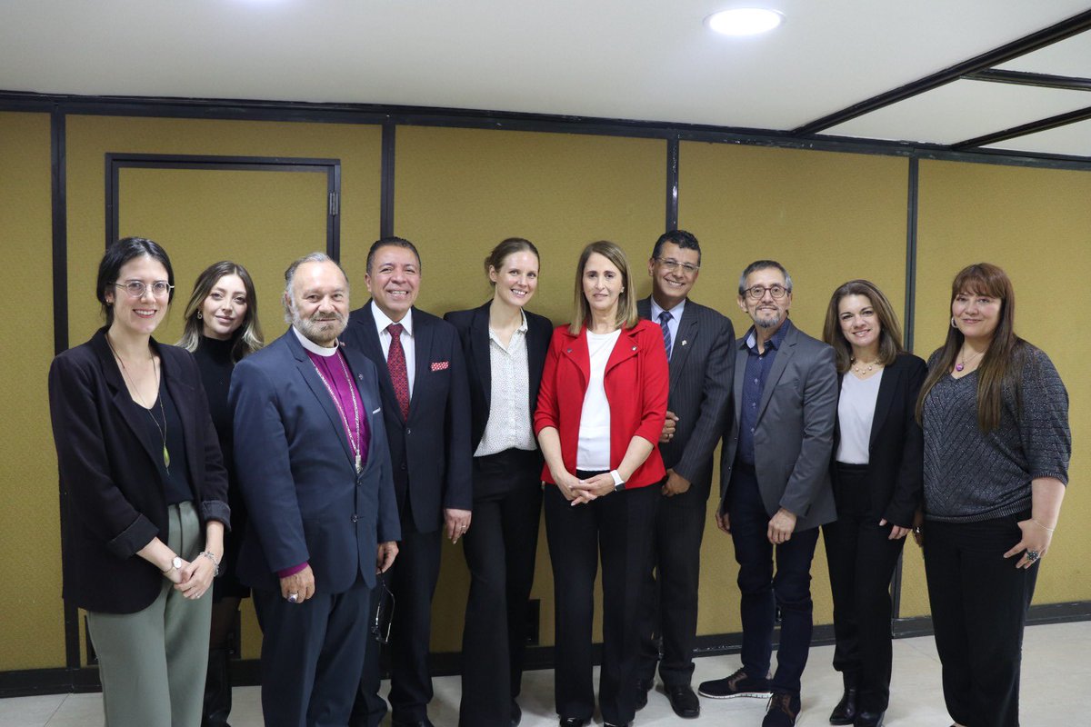 Hemos participado en el Consejo Asesor de la Iniciativa Interreligiosa para los Bosques Tropicales 🌳 @IRIColombia. Nos inspira su trabajo para concientizar, actuar e incidir por el cuidado de la vida y de la selva amazónica desde una dimensión ética y espiritual. @Climateforest