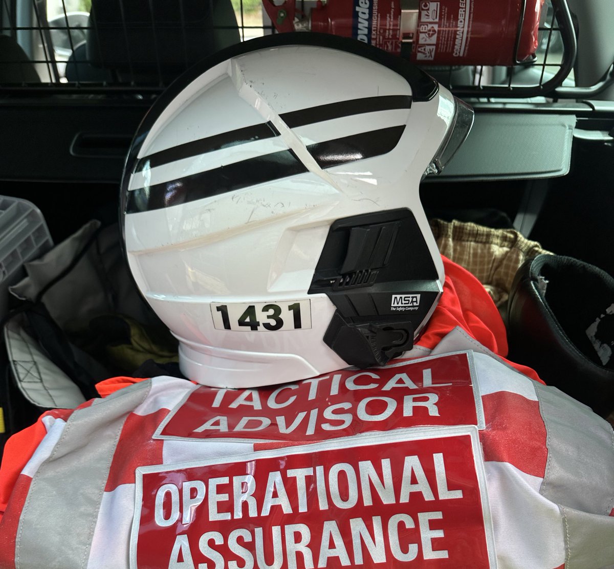 Karl Manners tweet media