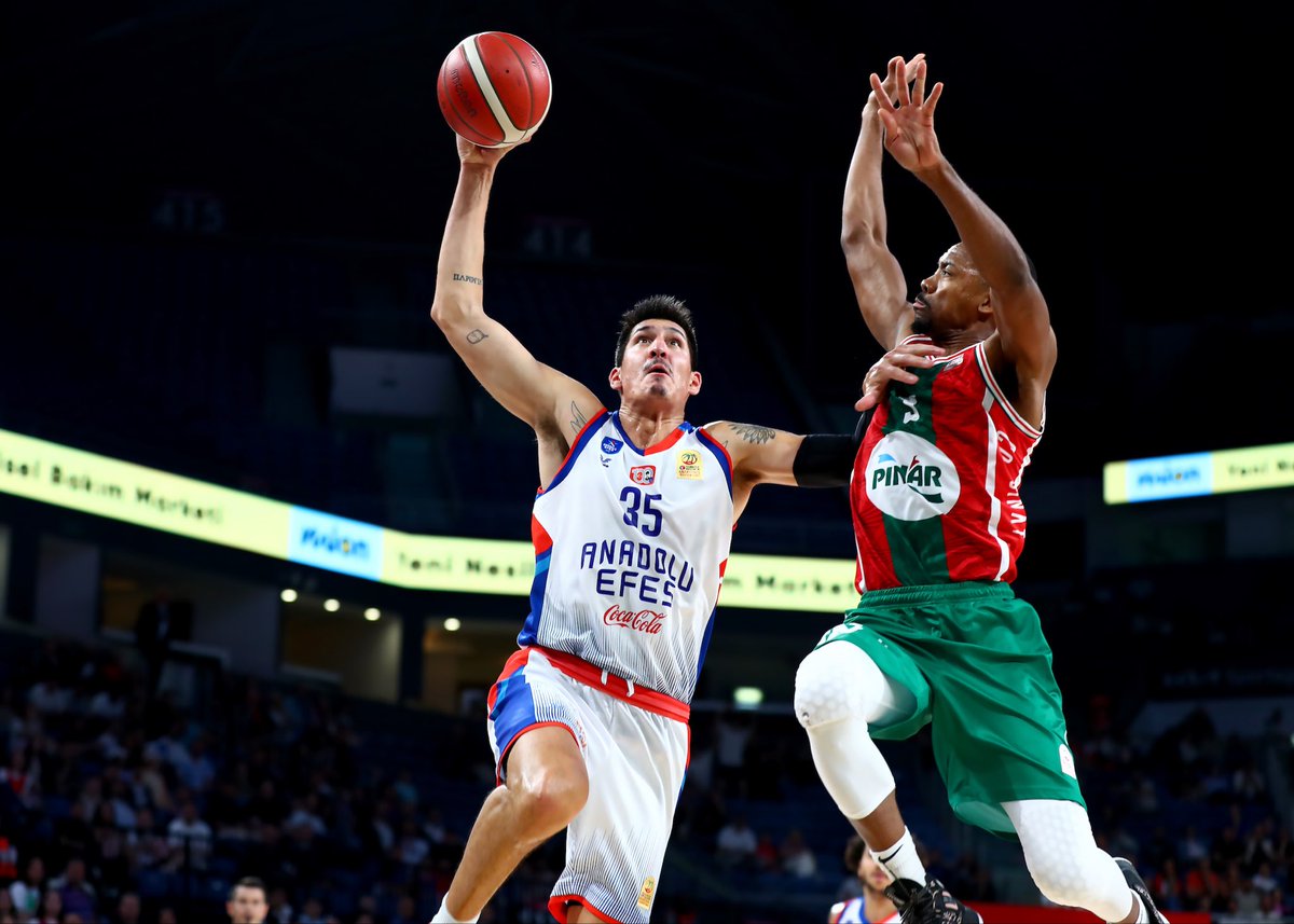 ANADOLU EFES'TEN FARKLI BAŞLANGIÇ 🔥🔥🔥 🔵⚪️ Türkiye Sigorta Basketbol Süper Ligi'nde yarı final serisinin ilk maçında Anadolu Efes, sahasında Pınar Karşıyaka'yı 23 sayı farkla 103-80 mağlup etti ve 1-0 öne geçti!