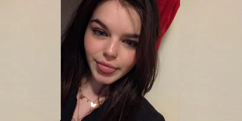 VOCMNEWS's tweet photo. Glovertown RCMP Searching For Teenager Missing From Indian Bay
https://t.co/avu1cFo3ST https://t.co/opCWsYxquQ