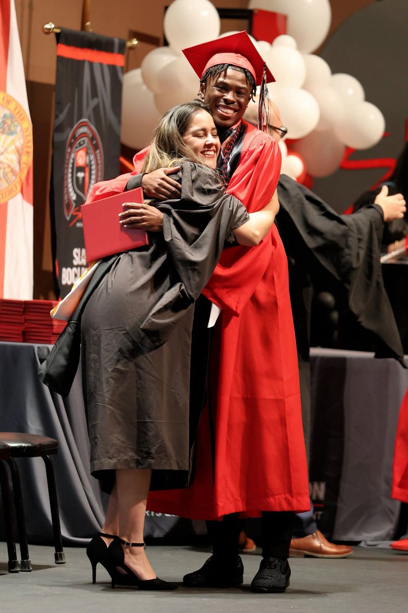 MissJMBailey's tweet image. Proud momma! #IssaGraduate 🎓 #FMUBound 🦁