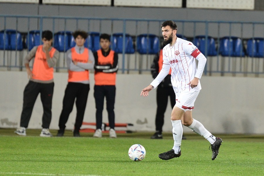 Bivši fudbaler @FK_Sarajevo, sa jednim nastupom u A reprezentaciji BiH, Numan Kurdić, 24, će napustiti Azerbejdžan i karijeru bi trebao nastaviti u češkom @fcbanikostrava. ⏳ @sportsport