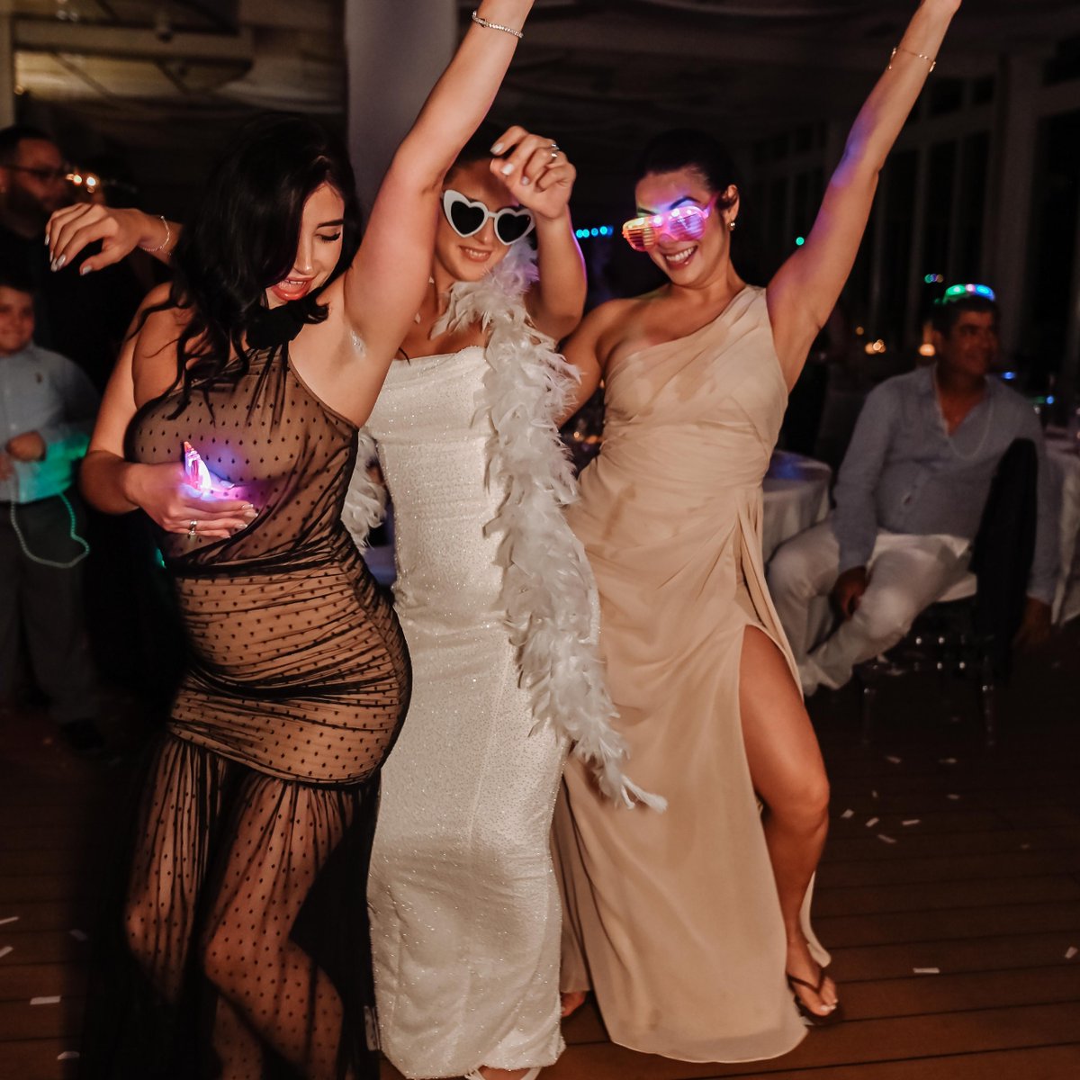 Dance like everyone’s watching! Celebrate your big day with epic moves and unforgettable moments. Book your wedding with us, where love and laughter go hand in hand!💍🎉 bit.ly/44xHwwI

photo credit: S.J.C Photography (Sarah Curtis)