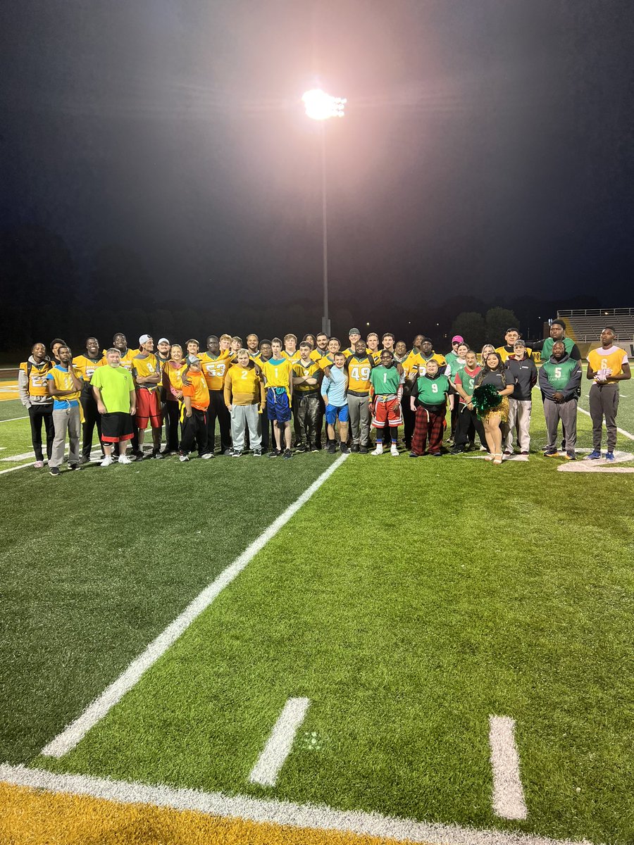 ATUFootball's tweet photo. Congratulations to our guys for being number one in community service hours for NCAA Division 2 football back-to-back years!! Let’s continue to give back &amp; help build the community!
@HelperHelperApp 

#LinkItUp🔗 https://t.co/8xAPpnVwY1